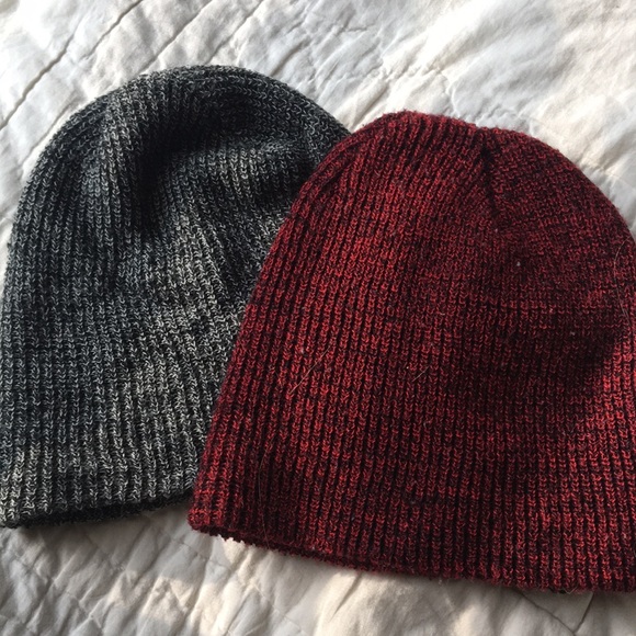 Hot Topic Accessories - Beanie bundle